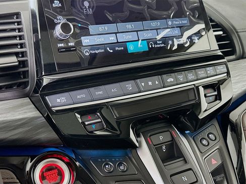 New 2026 Honda Odyssey Elite image 14