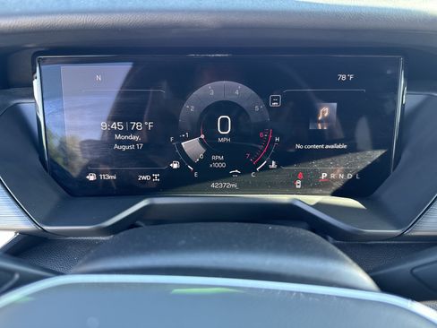Used 2024 GMC Acadia Elevation w/ Luxury Package AWD/4WD image 12