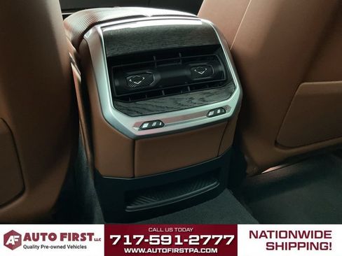 Used 2023 BMW 760i xDrive w/ Executive Package AWD/4WD image 10