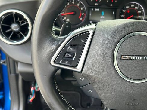 Used 2017 Chevrolet Camaro LT RWD image 19