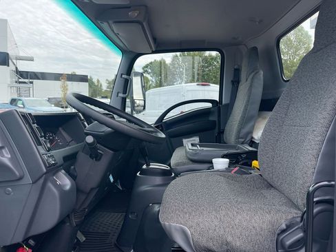 Used 2024 Chevrolet Low Cab Forward RWD image 9