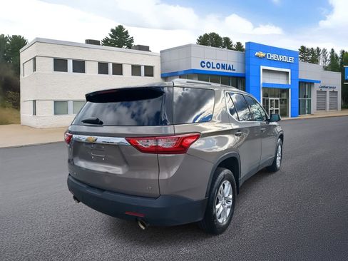 Used 2018 Chevrolet Traverse LT image 4