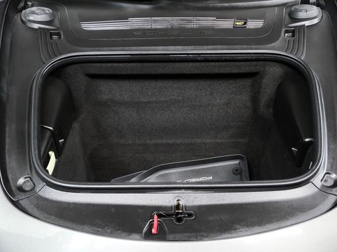 Certified 2022 Porsche 718 Cayman image 28