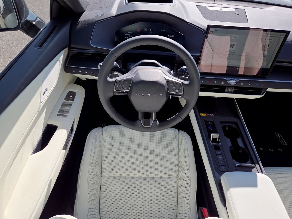 New 2026 Lexus ES 350h w/ Cold Area Package FWD image 4