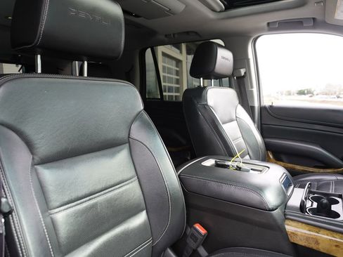 Used 2017 GMC Yukon Denali w/ Open Road Package image 17