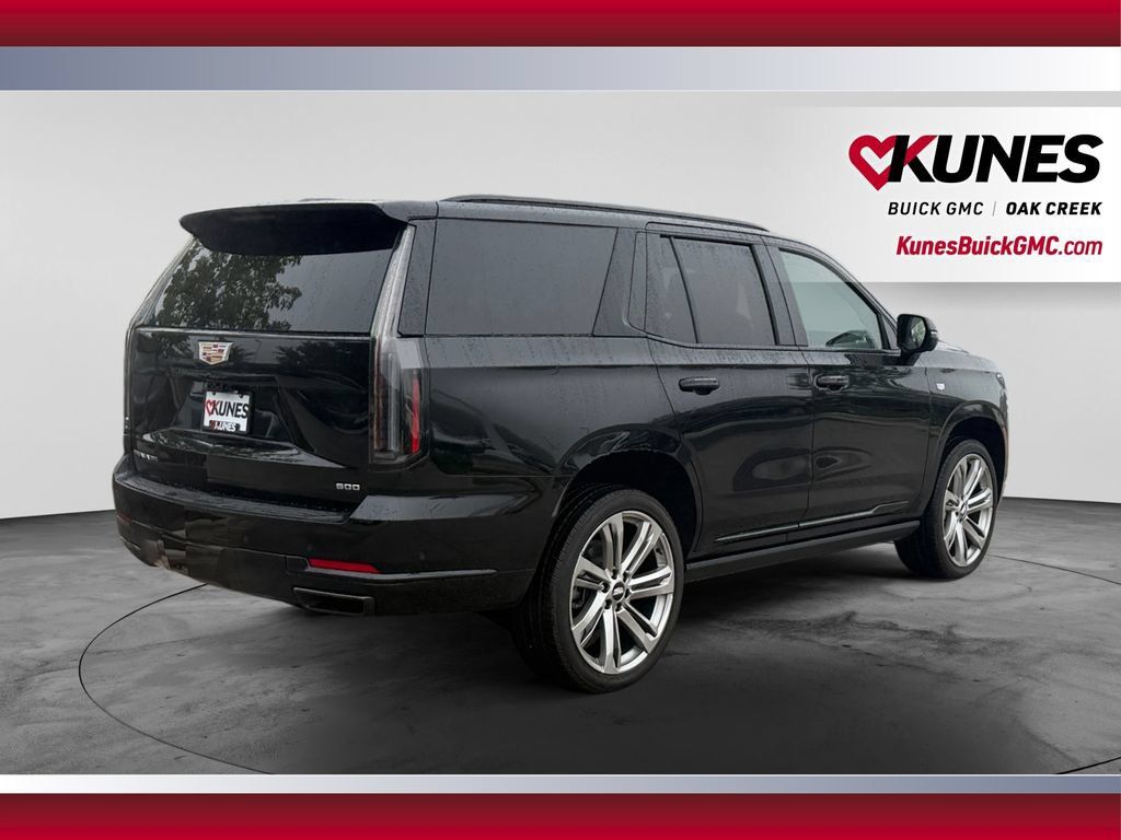 Used 2026 Cadillac Escalade Platinum Sport w/ LPO, Floor Liner Package AWD/4WD image 10