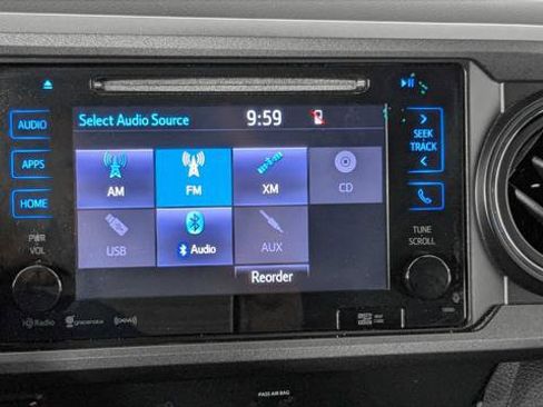 Used 2019 Toyota Tacoma TRD Sport RWD image 29