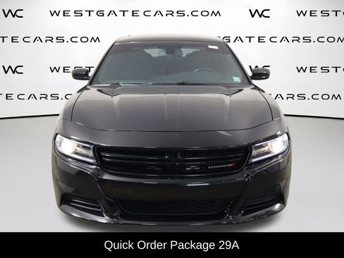 Used 2017 Dodge Charger RWD image 2