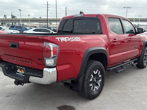Used 2021 Toyota Tacoma TRD Off-Road image 7