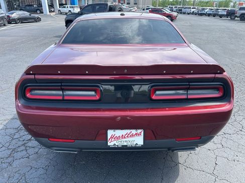Used 2019 Dodge Challenger R/T RWD image 6