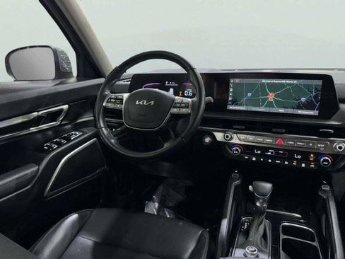 Used 2024 Kia Telluride S FWD image 16