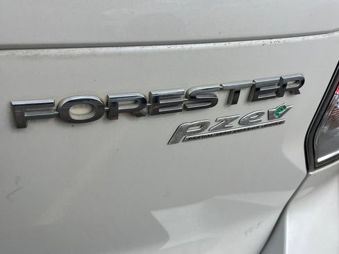 Used 2017 Subaru Forester 2.5i w/ Alloy Wheel Package AWD/4WD image 22
