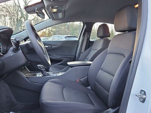 Used 2024 Chevrolet Malibu LT image 19