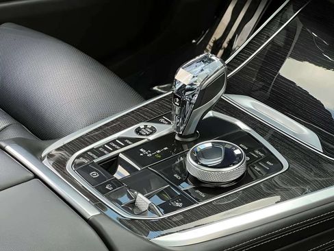 Used 2020 BMW X7 xDrive40i w/ M Sport Package AWD/4WD image 35