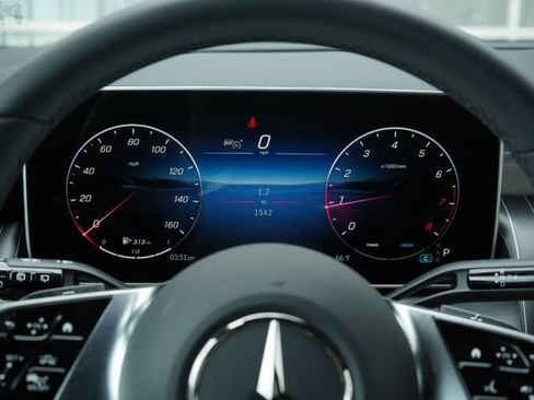 Used 2026 Mercedes-Benz GLC 300 image 19