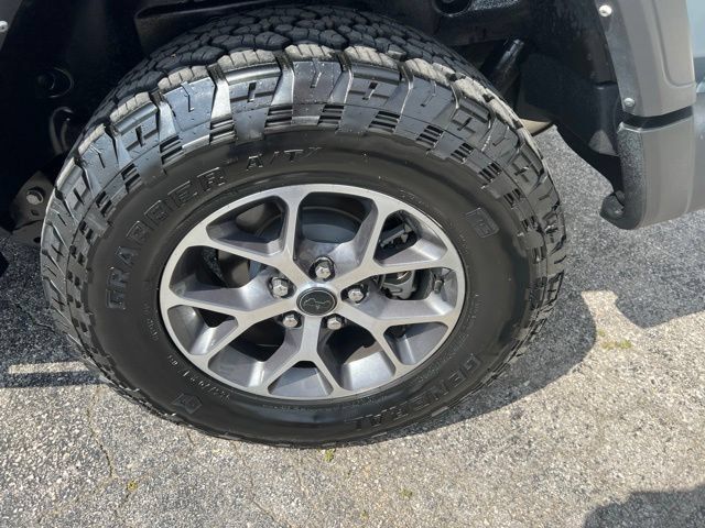 Used 2024 Jeep Wrangler Sport AWD/4WD image 18