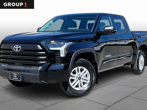 Used 2023 Toyota Tundra SR5 w/ SR5 Convenience Package image 1