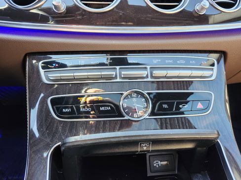 Used 2019 Mercedes-Benz E 300 image 33