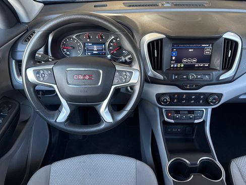 Used 2024 GMC Terrain SLE AWD/4WD image 15