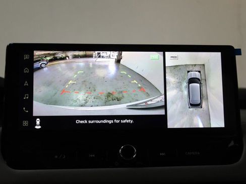 New 2025 Mitsubishi Outlander SE image 10