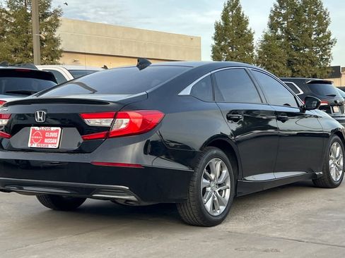 Used 2019 Honda Accord LX image 3