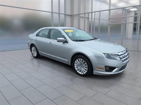 Used 2010 Ford Fusion Hybrid image 2
