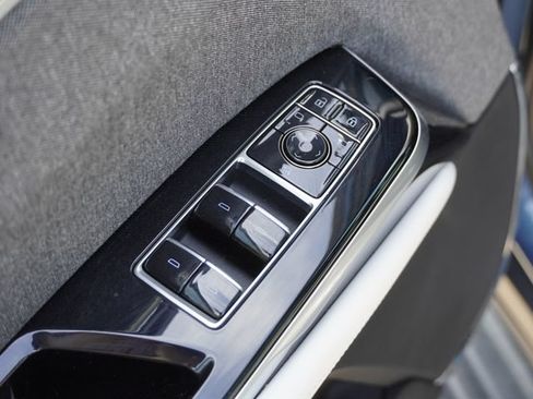 Used 2025 Cadillac Escalade Sport Platinum w/ LPO, ONYX Package AWD/4WD image 20