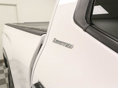 Used 2022 Toyota Tundra Limited image 8