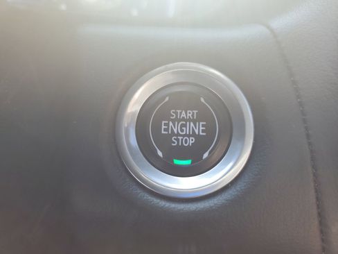 Used 2023 Chevrolet Tahoe Z71 AWD/4WD image 29