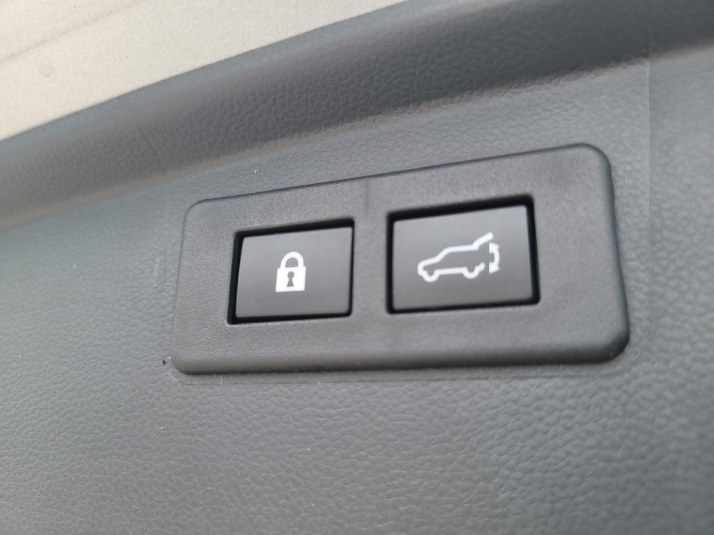 Used 2021 Subaru Outback Limited AWD/4WD image 9