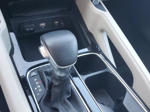 Certified 2025 Kia Telluride S FWD image 29