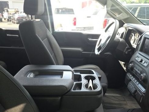 Used 2026 Chevrolet Silverado 1500 Custom AWD/4WD image 8