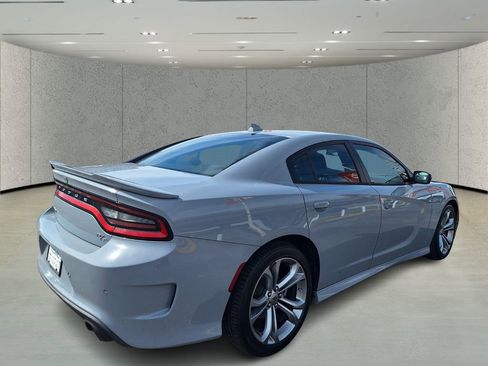 Used 2022 Dodge Charger R/T RWD image 5