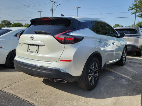 Used 2022 Nissan Murano S FWD image 8