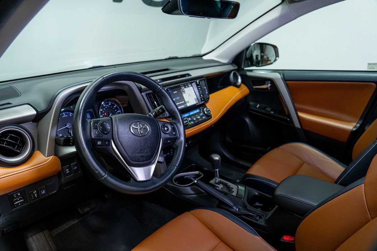 Used 2016 Toyota RAV4 Limited w/ Advanced Technology Package AWD/4WD image 11