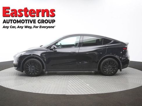 Used 2022 Tesla Model Y Long Range AWD/4WD image 54
