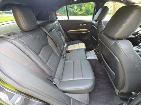 Used 2023 Cadillac XT4 Premium Luxury FWD image 13