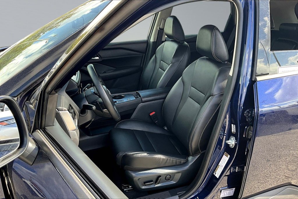 Used 2026 Nissan Rogue SL FWD image 22