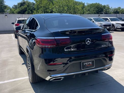 Used 2021 Mercedes-Benz GLC 300 4MATIC Coupe image 2