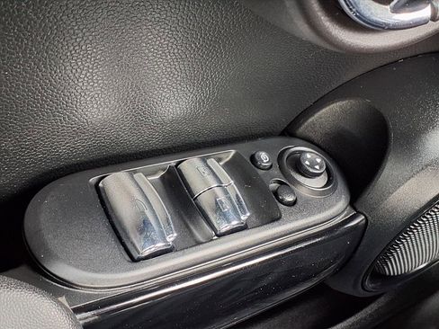 Used 2024 MINI Cooper S image 20