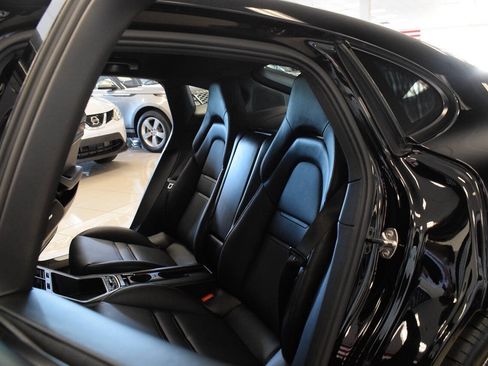 Used 2018 Porsche Panamera 4 AWD/4WD image 70