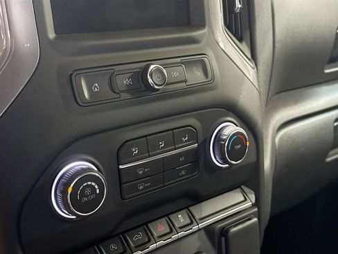 Used 2022 Chevrolet Silverado 1500 Custom image 15