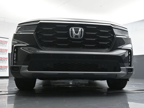 Used 2023 Honda Pilot Elite image 41