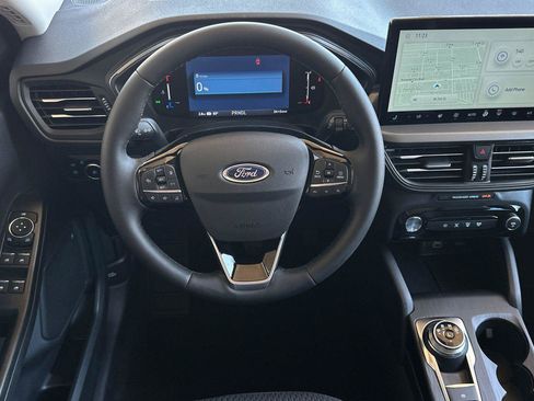 New 2025 Ford Escape SE image 11