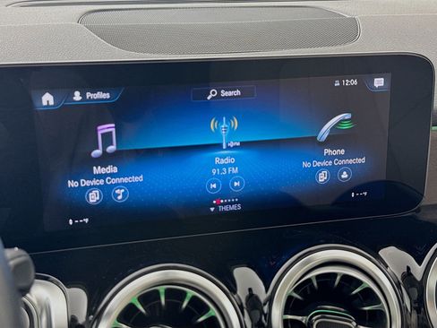 Certified 2023 Mercedes-Benz GLB 250 image 15