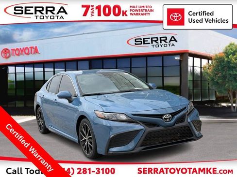 Used 2024 Toyota Camry SE FWD image 1