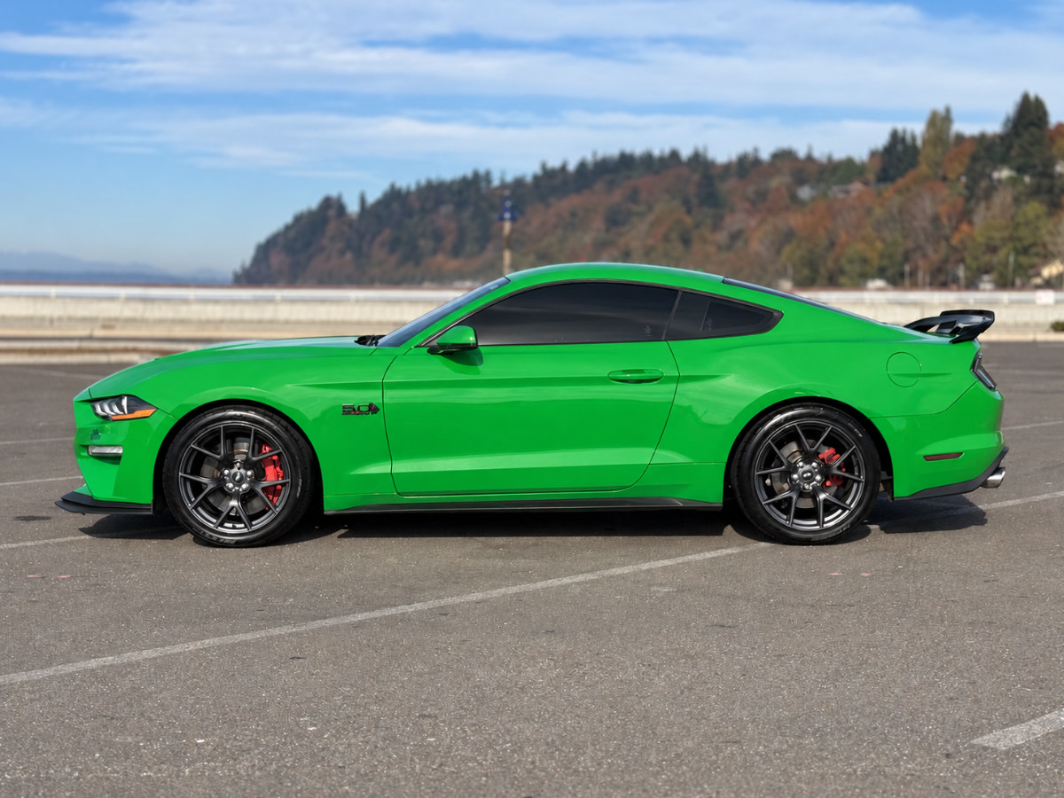 Used 2019 Ford Mustang GT Premium w/ Performance Package - Level 2 RWD image 6