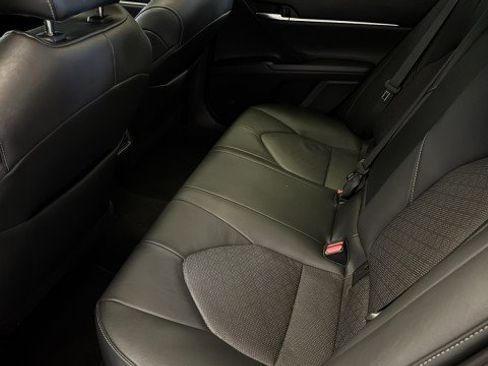 Used 2021 Toyota Camry XSE FWD image 5