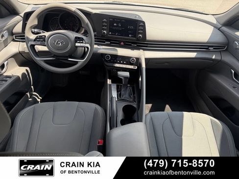 Used 2023 Hyundai Elantra SEL FWD image 27