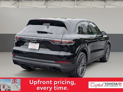 Used 2021 Porsche Cayenne E-Hybrid w/ Premium Plus Package AWD/4WD image 7